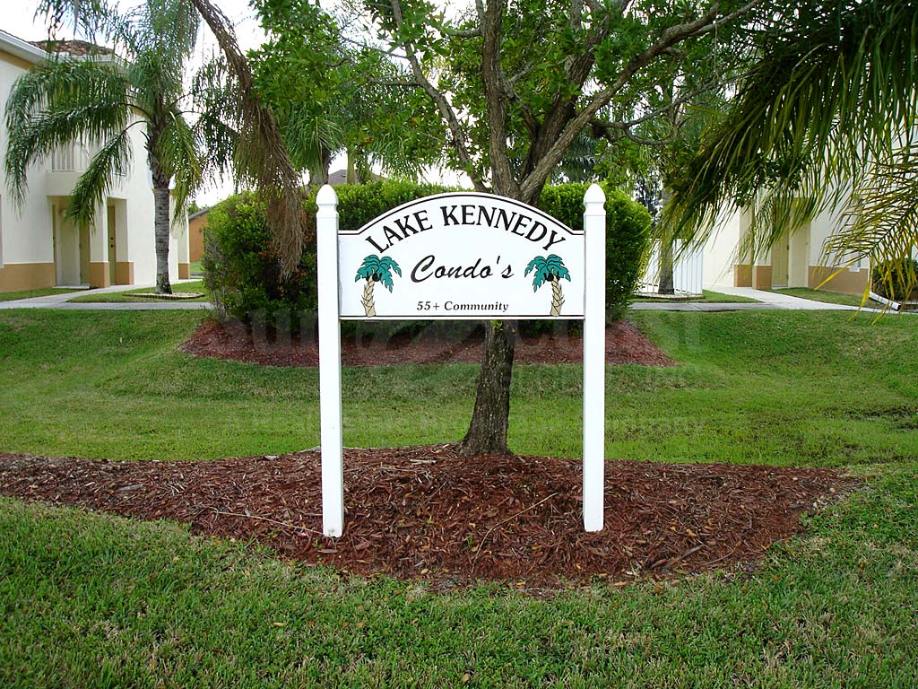 Lake Kennedy Signage